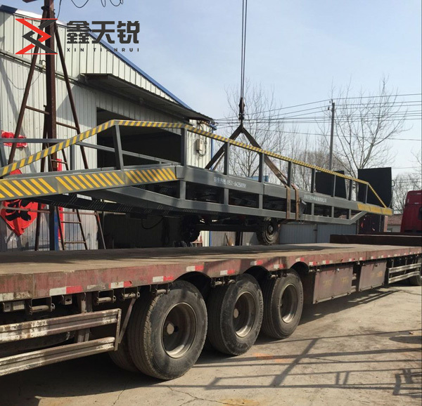 郴州移动式登车桥装车发货